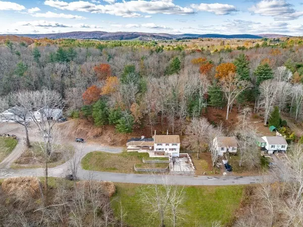 Southwick, MA 01077,11 Crescent Cir