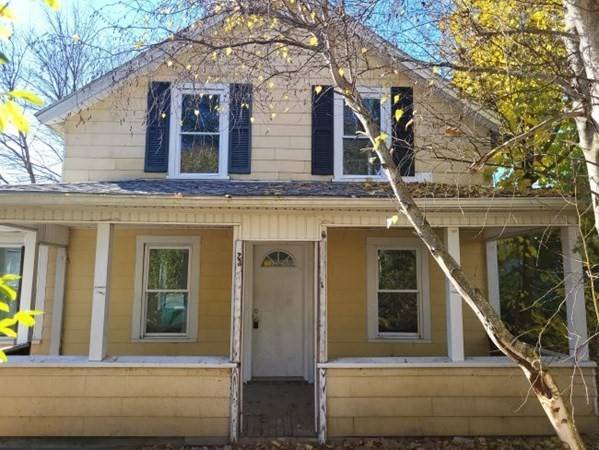 23 Pleasant St, Warren, MA 01083