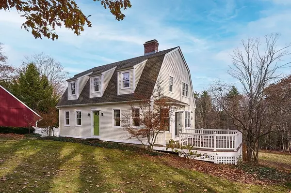 22 Village Hill Rd, Williamsburg, MA 01096