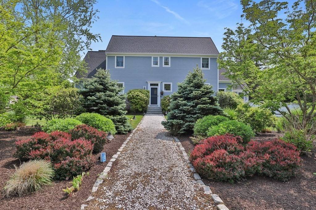 Falmouth, MA 02540,26 Chase Road