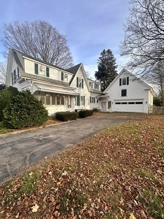 Rockland, MA 02370,27 Vernon St