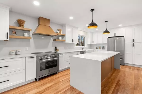 West Newbury, MA 01985,4 Hanover Lane