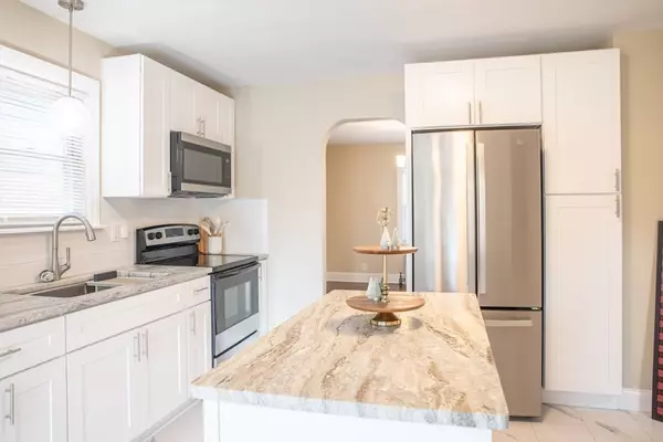 Agawam, MA 01001,28 Center St