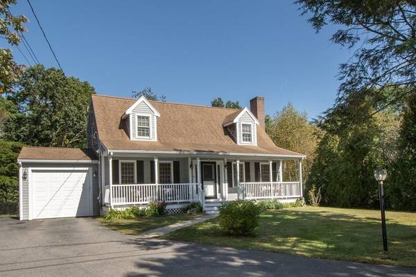 13 Pilgrim St, Kingston, MA 02364