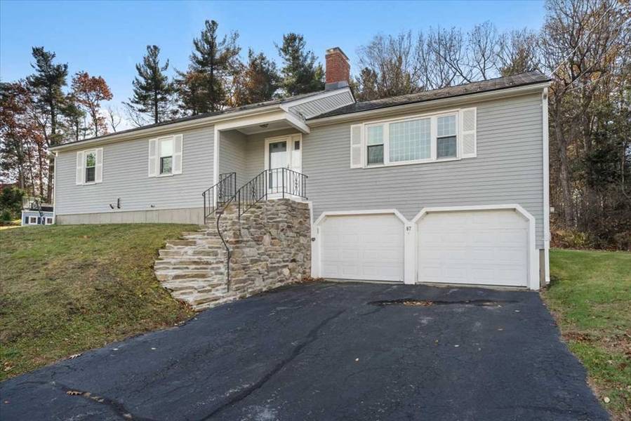 87 Winthrop Lane, Holden, MA 01520