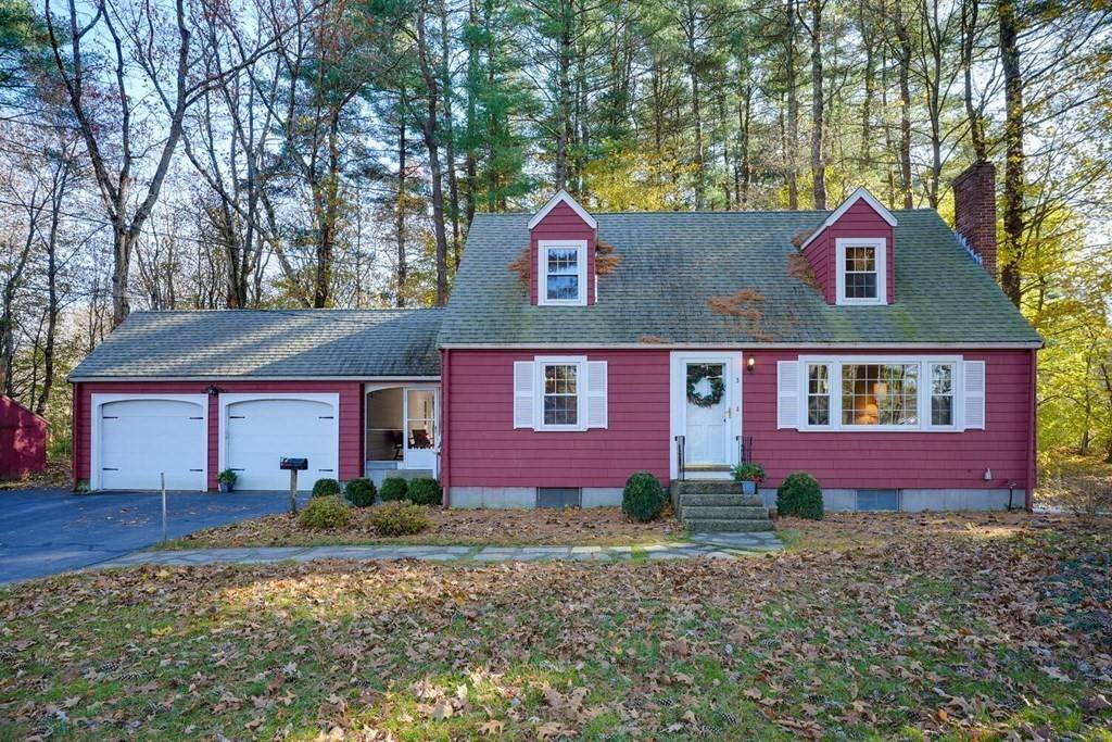 3 Oak Hill Drive, Walpole, MA 02081