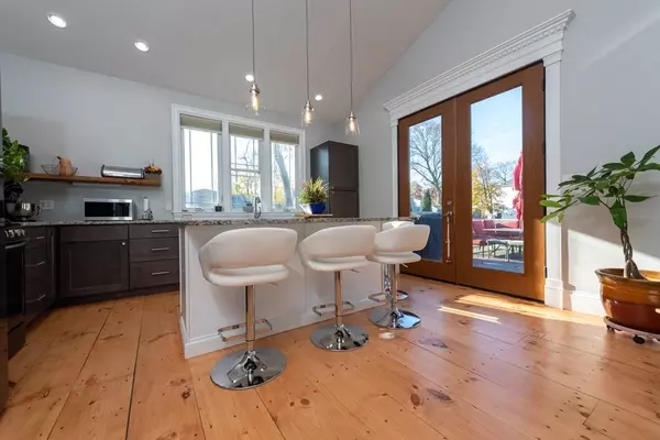 Hingham, MA 02043,20 Bonnie Brier