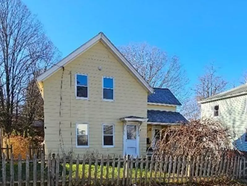 20 Carpenter St, Warren, MA 01083