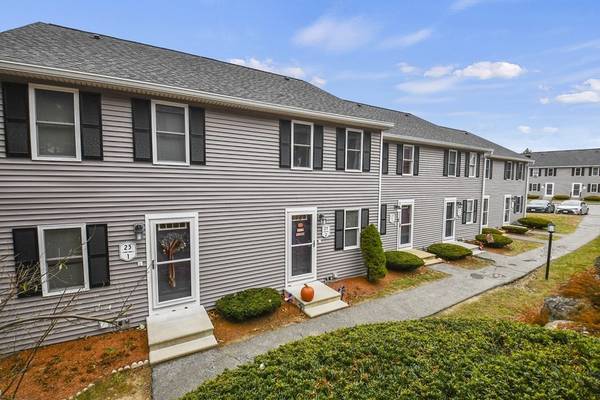 Gardner, MA 01440,23 Olde Colonial Drive #2