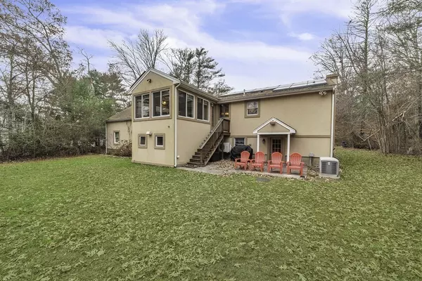Norton, MA 02766,262 Dean St