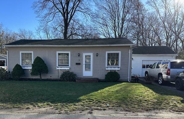 54 Wyman Rd, Abington, MA 02351