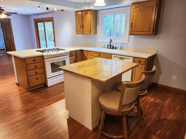 Middleboro, MA 02346,538 Plymouth St