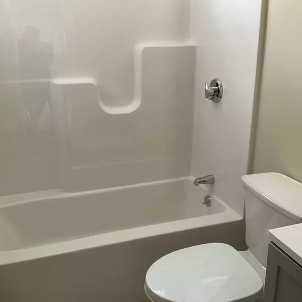 Wareham, MA 02571,5 Oakdale St