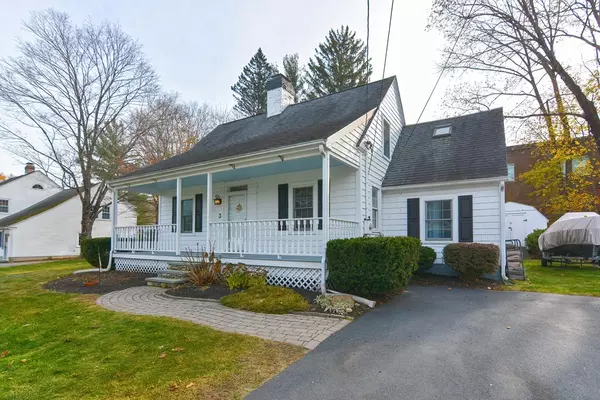 Douglas, MA 01516,3 Orchard Pl