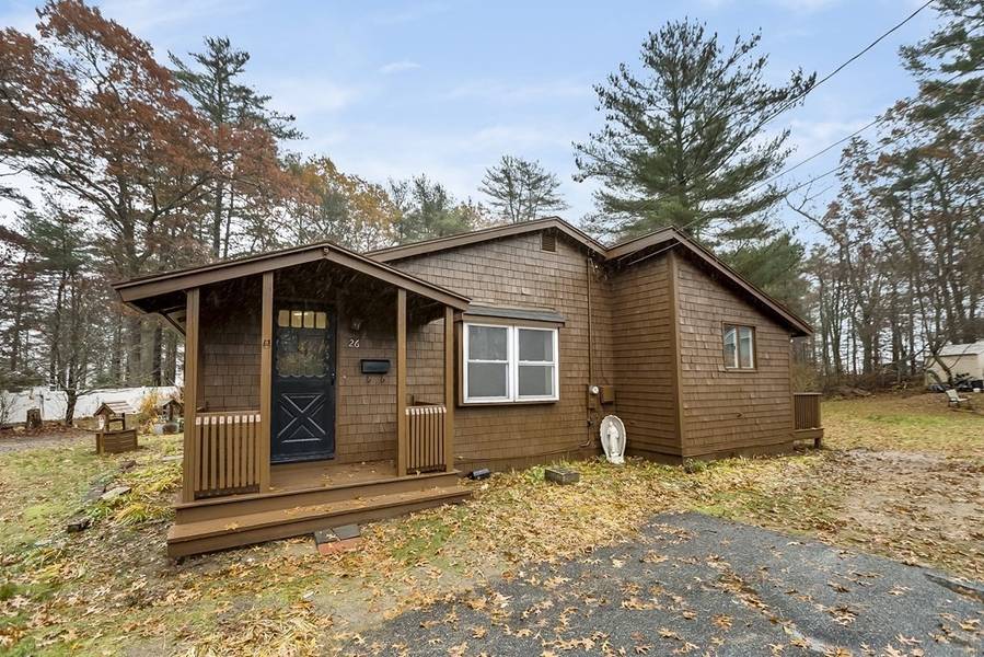 26 Churchill Rd, Lakeville, MA 02347