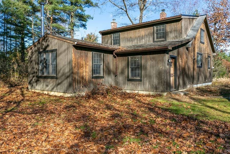 203 Brooks Rd, Templeton, MA 01468