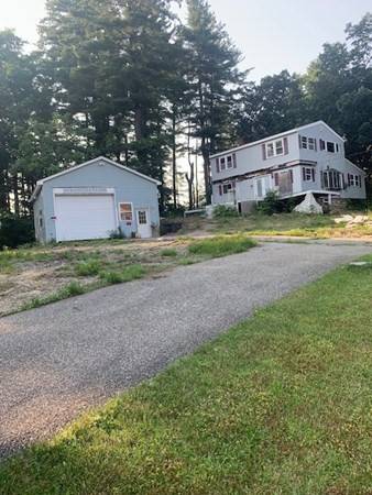 4 Naushon Rd, Billerica, MA 01821