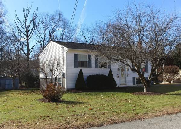 106 Sheryl Dr, Northbridge, MA 01588