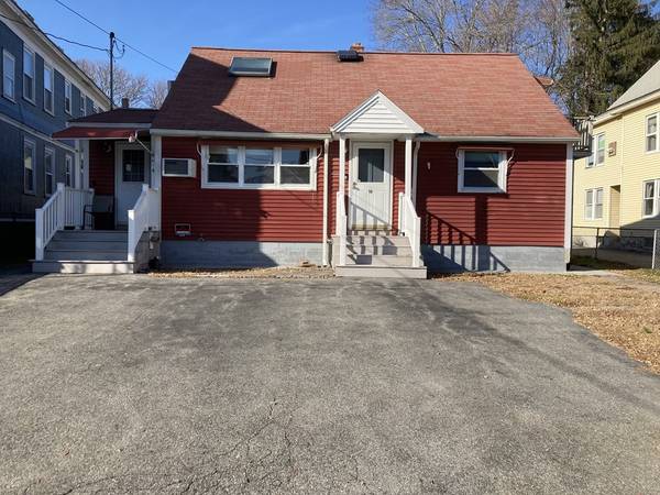 16 3rd Ave, Lowell, MA 01854