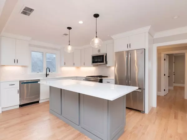 Watertown, MA 02472,65 Bradford Rd #65