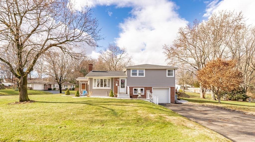 47 Hillside Ave, South Hadley, MA 01075