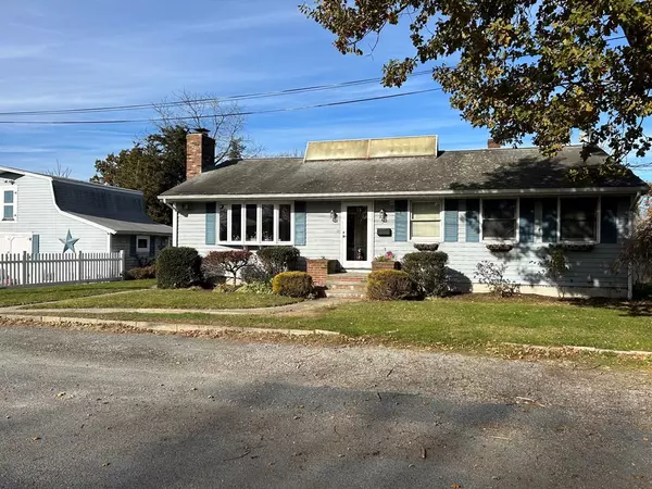 7 Rivet Street, Acushnet, MA 02743