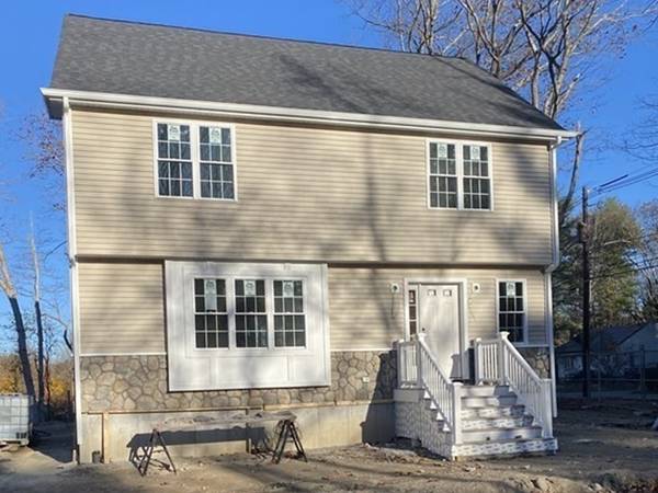 2 Home Run Way, Holbrook, MA 02343