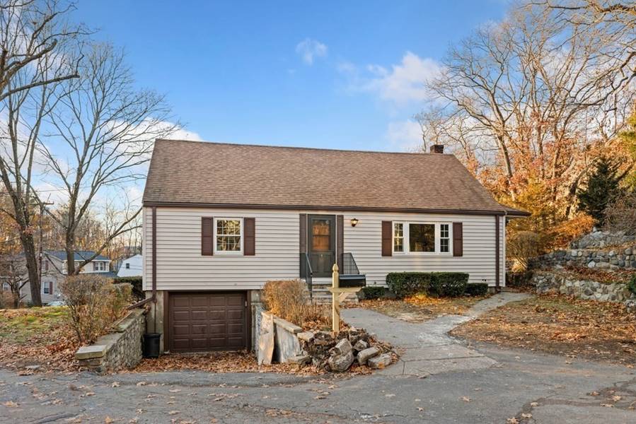 4 Sylvan St, Saugus, MA 01906