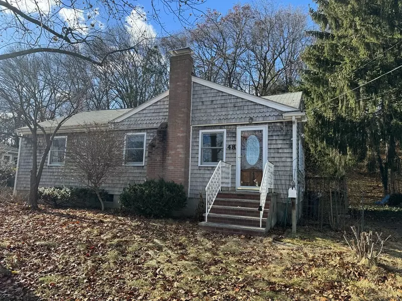 48 Bornwood Dr, Norwood, MA 02062