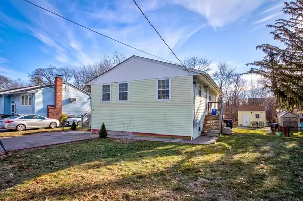 Brockton, MA 02301,22 Shaw Rd