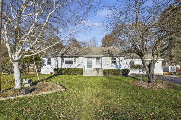 38 Arrowhead Avenue, Northbridge, MA 01534