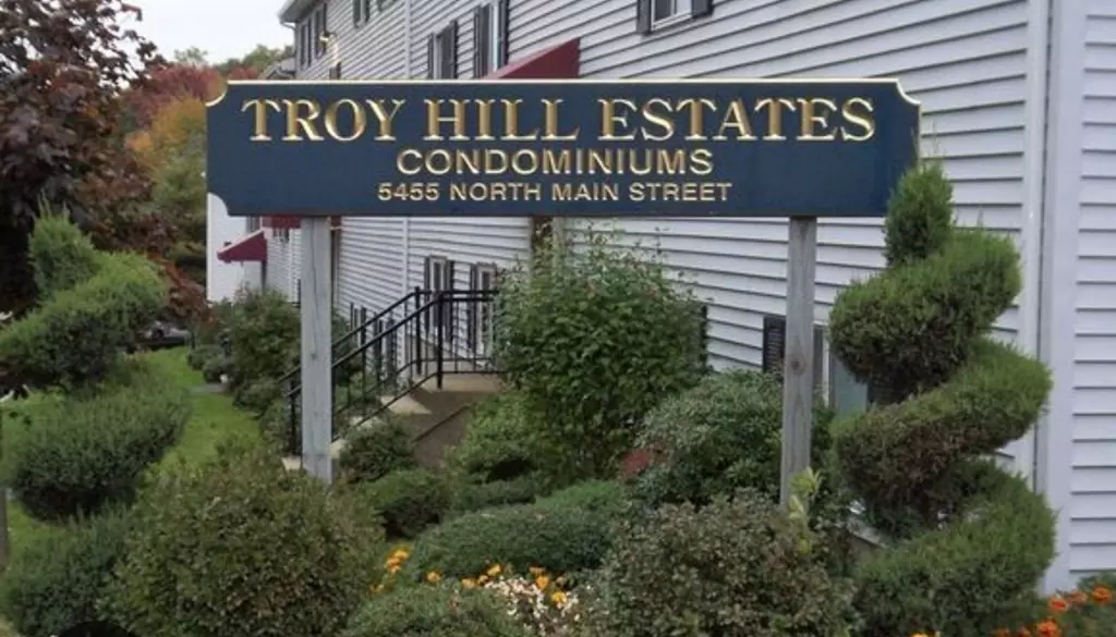 Fall River, MA 02720,5455 N. Main #3A