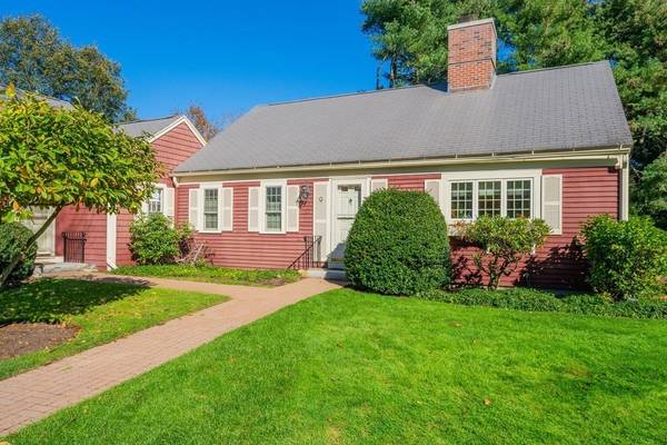 9 Muster Ct #9, Lexington, MA 02420