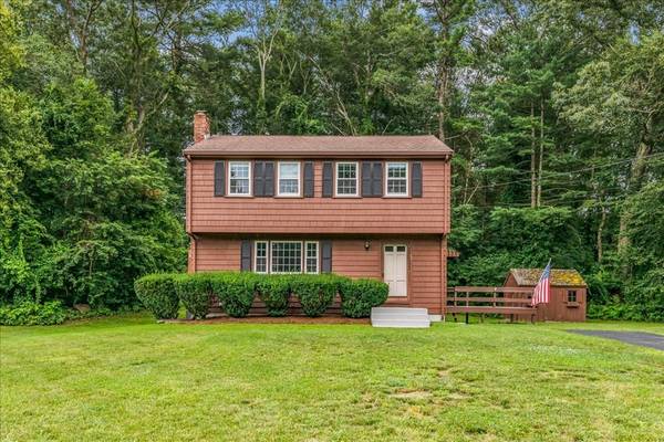 22 Cape Cod Ln, Hanover, MA 02339