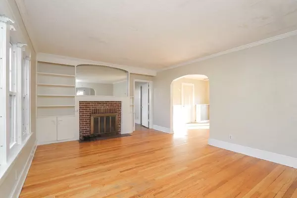 Agawam, MA 01001,77 Reed St