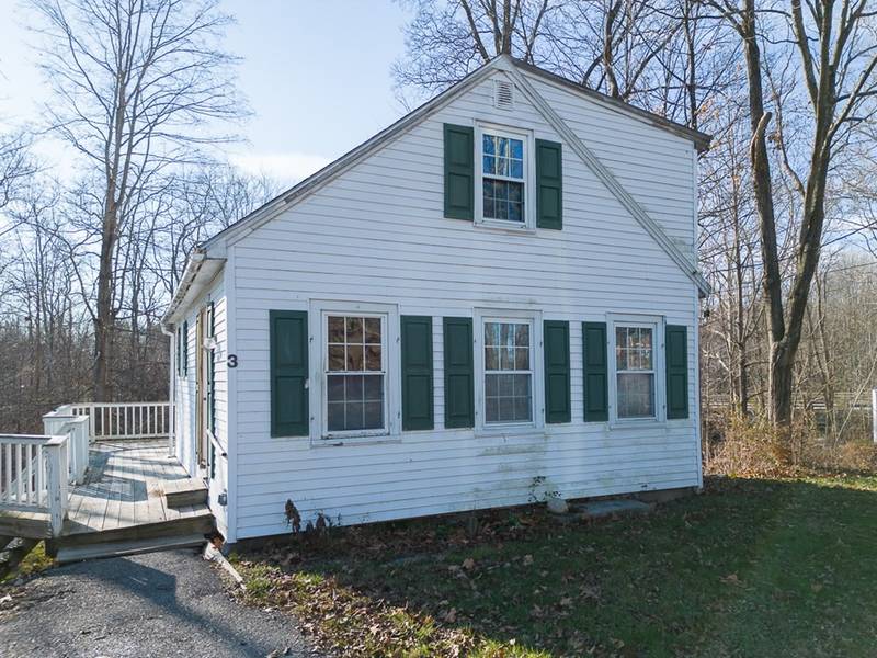 3 Nashua Rd, Pepperell, MA 01463