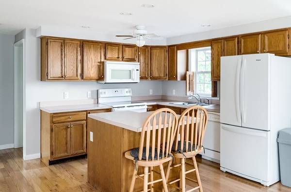 West Boylston, MA 01583,103 Lancaster St