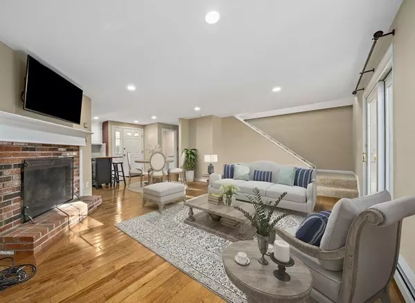 40 Megansett Dr #3, Plymouth, MA 02360