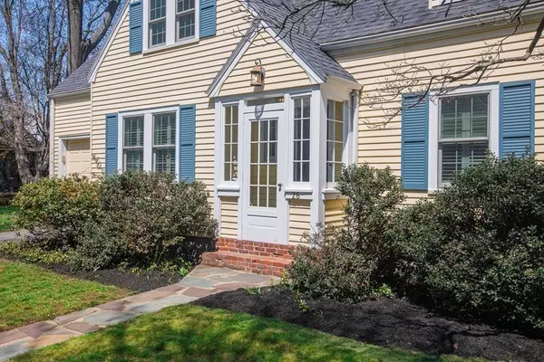 Marblehead, MA 01945,26 Hereford Rd