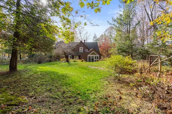 Weston, MA 02493,445 Glen Road