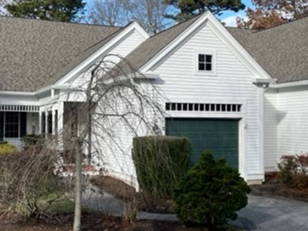 2 Holly Hill Ct #2, Bourne, MA 02532