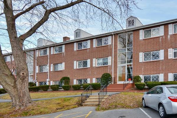 30 Fernview Ave #2, North Andover, MA 01845