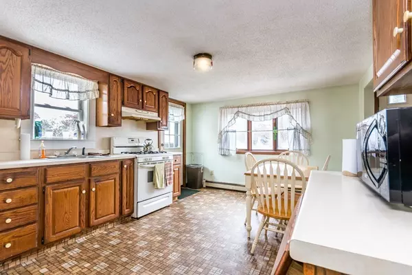 Wareham, MA 02576,910 County Rd