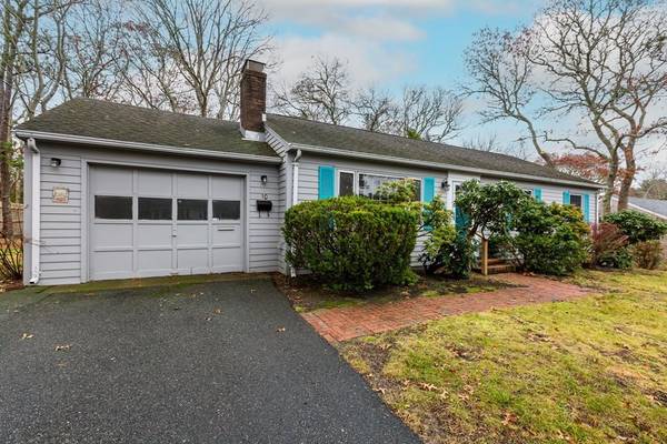 10 Aurora Ln, Yarmouth, MA 02664