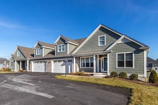 Lakeville, MA 02347,16 Country Club Ln #16