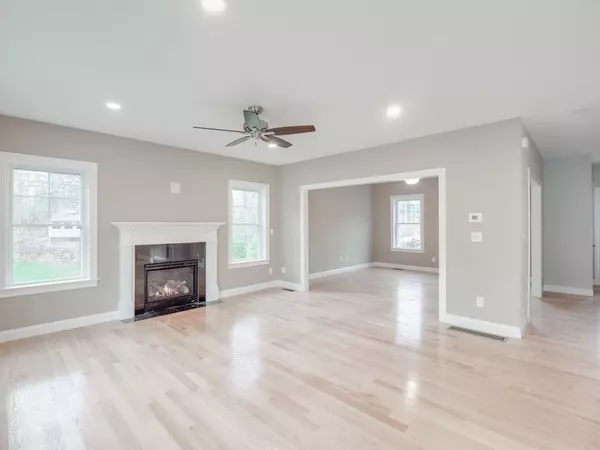 Littleton, MA 01460,30 Mill Ln