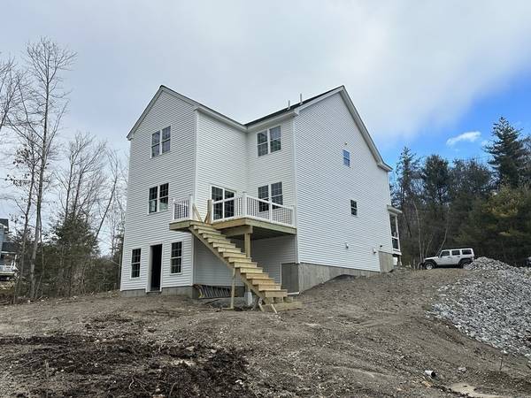 Ashburnham, MA 01430,38 Juniper Rd