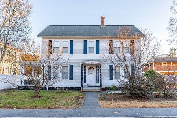 28 Fleming St, Lowell, MA 01851