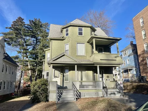 30-32 Woodside Ter, Springfield, MA 01108