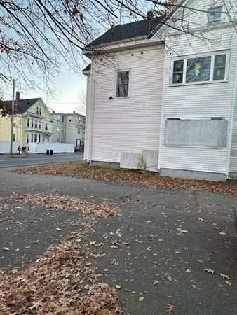 Brockton, MA 02301,83 Forest Ave